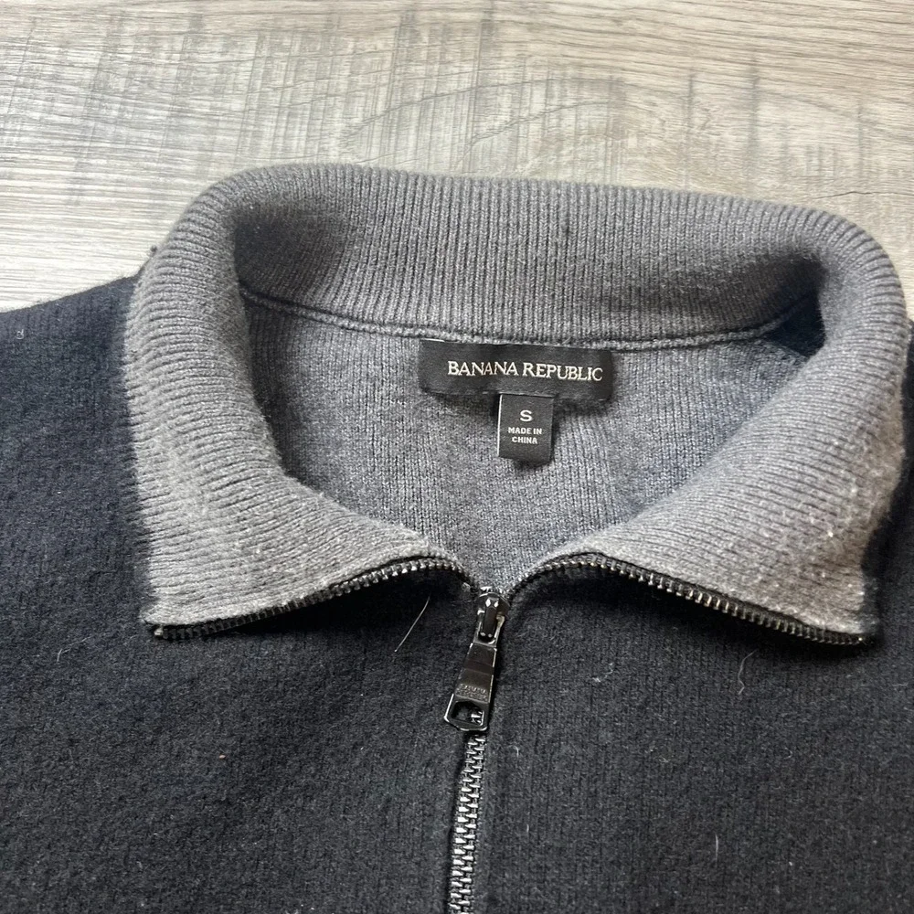 Banana Republic Sweater Jacket Mens Small Black Merino Wool‎ Elbow Patch AE51